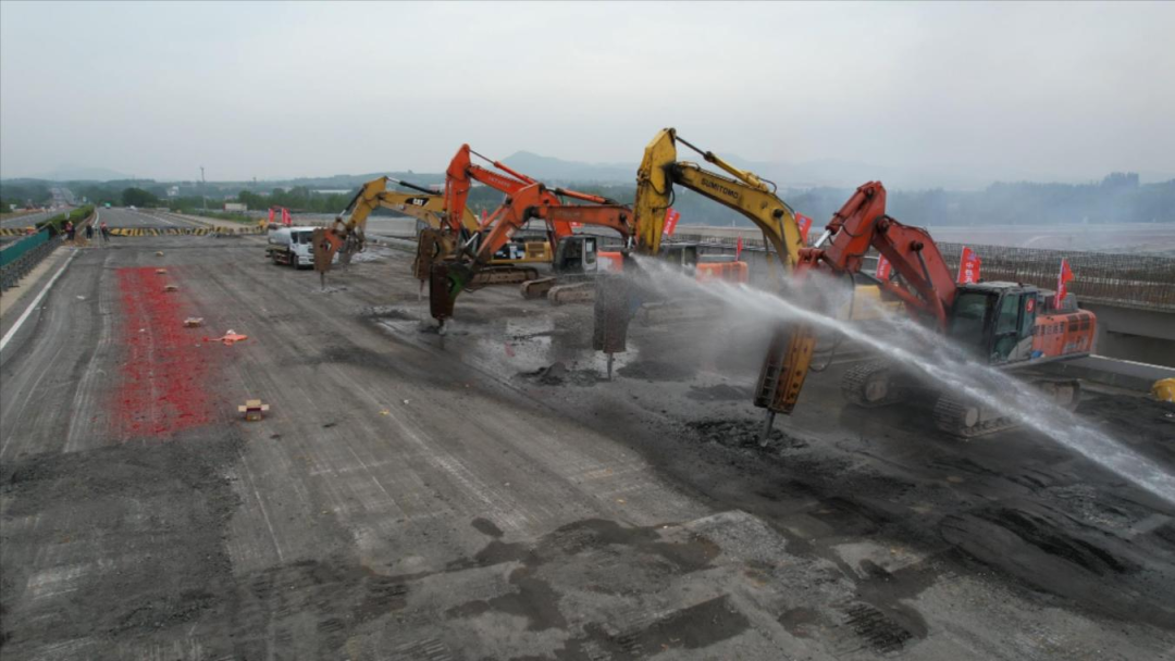 20250523162424_7773 20250523162424_7773