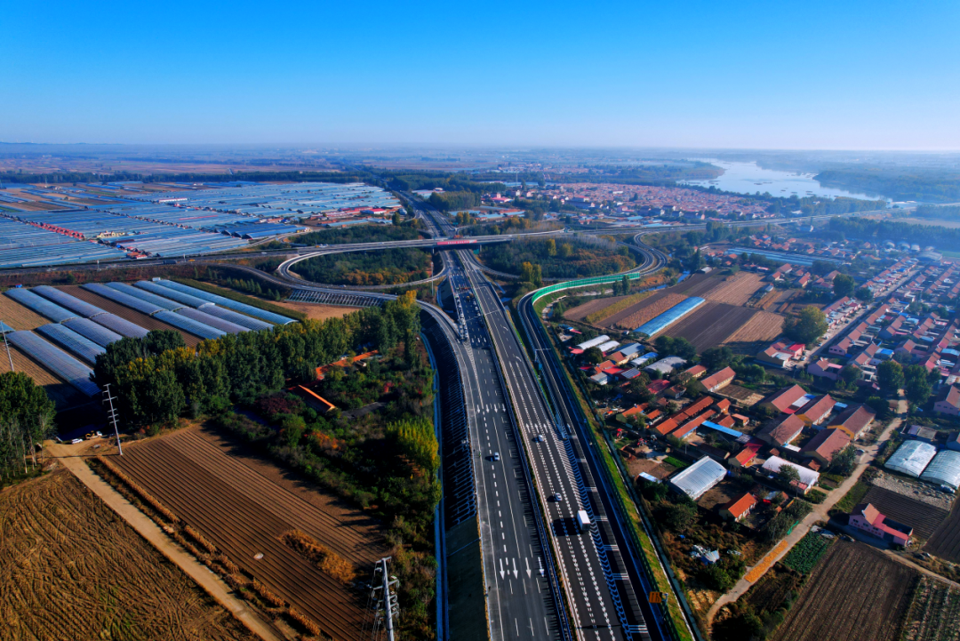 20251202094741_8238 20251202094741_8238